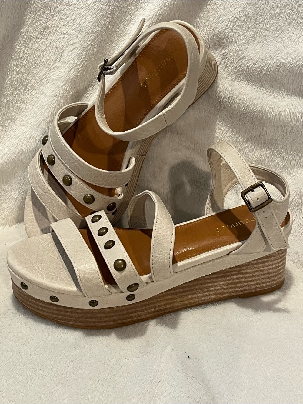 Wedge Platform Ankle Strap Sandals in Off-White Size 8 Never Worn